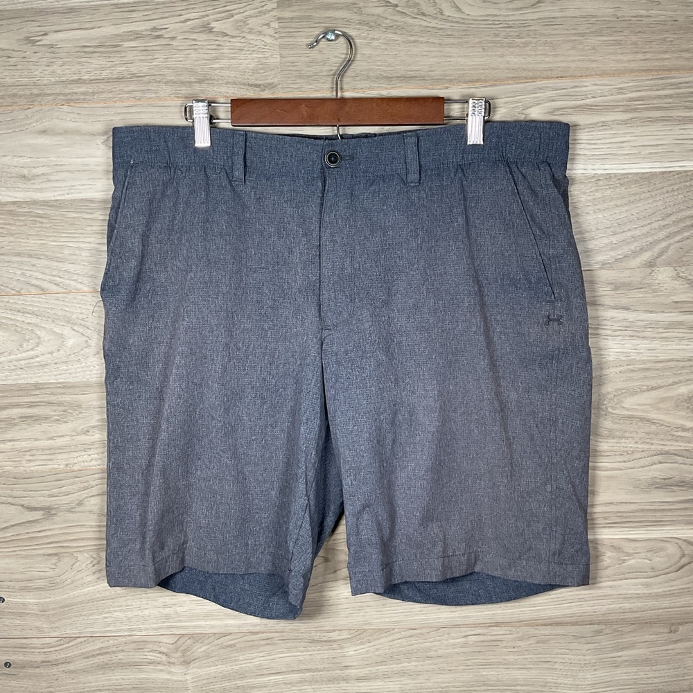 Under Armour Size 40 Flatfront Hybrid/Tech Shorts